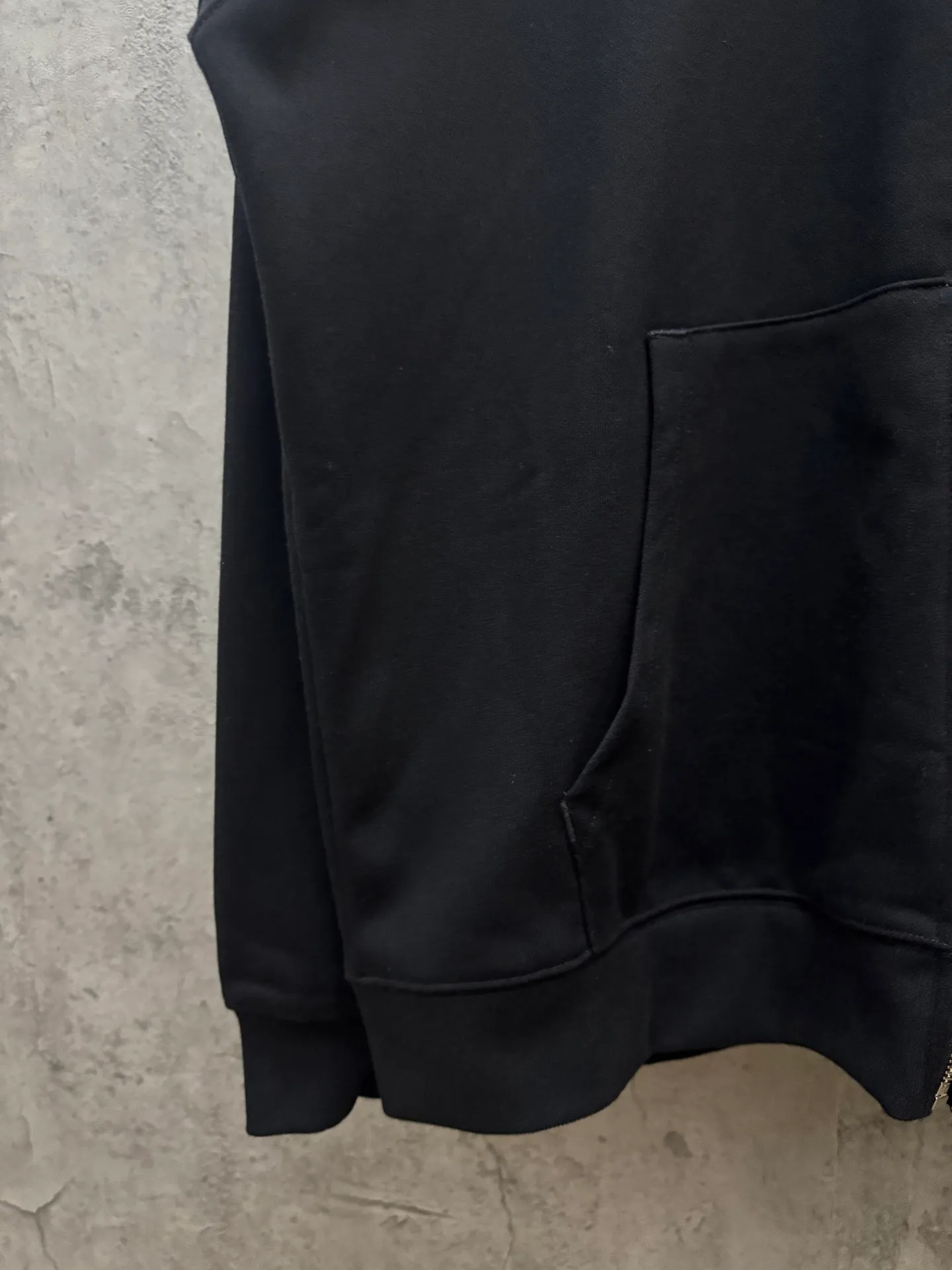 （ ， P， ） 𝗖H/ 2026 New Arrival Original 👑 ！ ！ ！ ： ➕100% 。Authentic ➕ ➕3D ➕ ： ！ ！ ： Size：S M L XL ：2137
